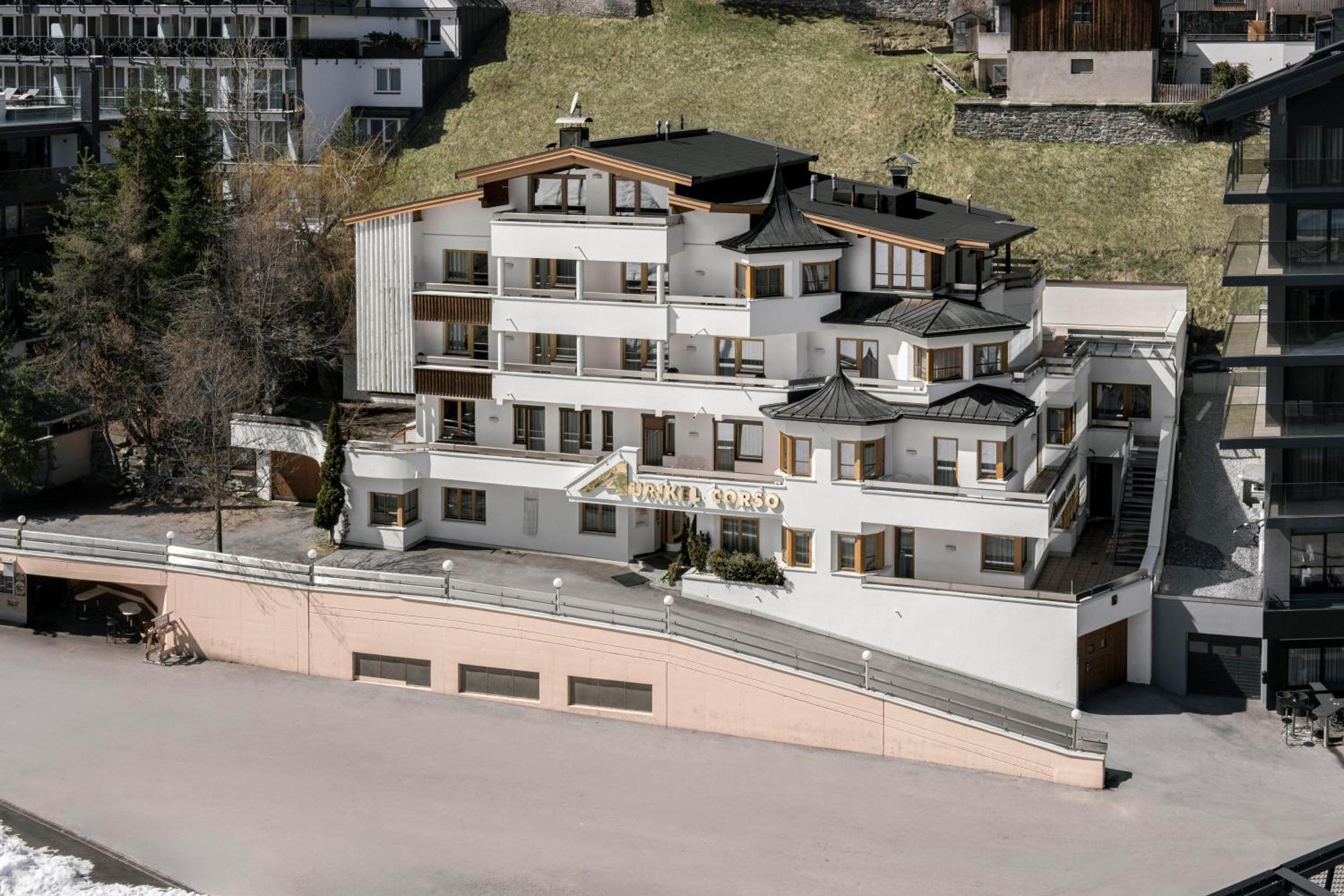 Appartements Aurikel Corso イシュグル エクステリア 写真